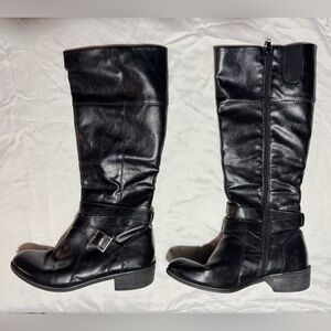 Arizona Black Leather Boots 
Size 7.5